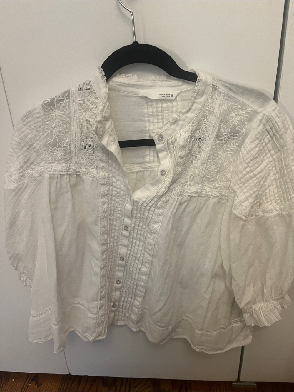 Zara White Embroidered Pintuck Peasant Blouse